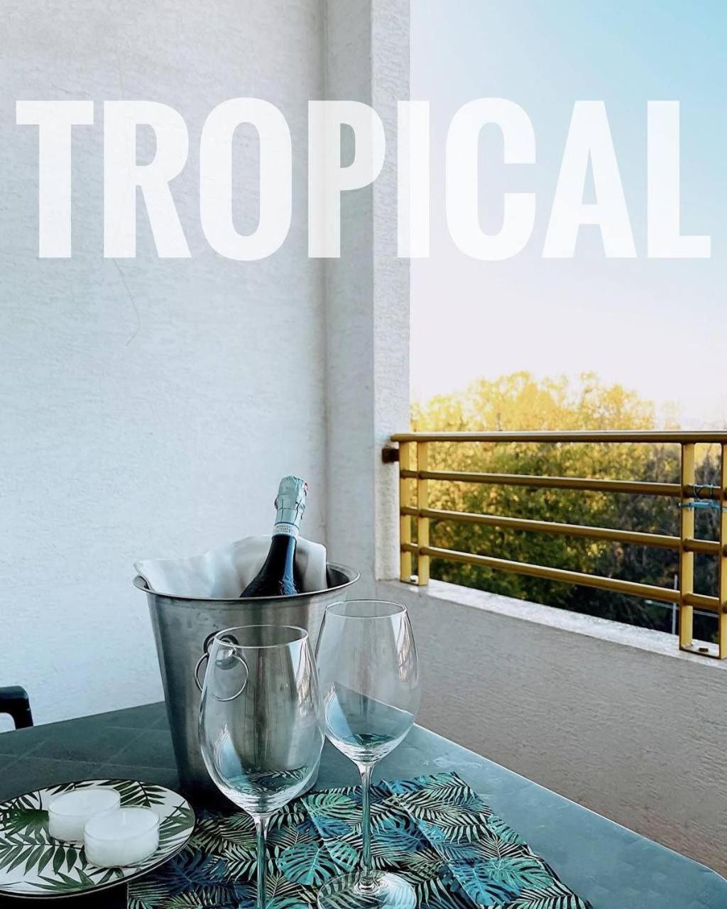 דורס Apartments Tropical מראה חיצוני תמונה